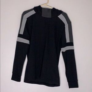 AO Amongst Others Black Hooded Long sleeve thermal shirt black kids medium